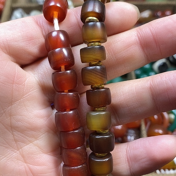 未镶嵌颈饰玛瑙/玉髓轻**飘