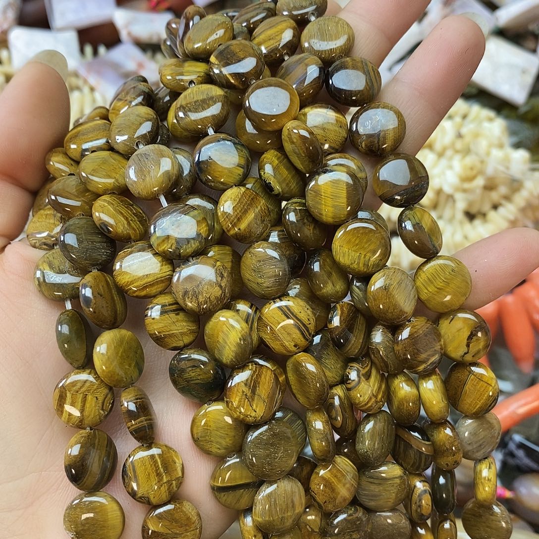 玛瑙/玉髓未镶嵌珠宝半成品卡十二虎石圆饼一条