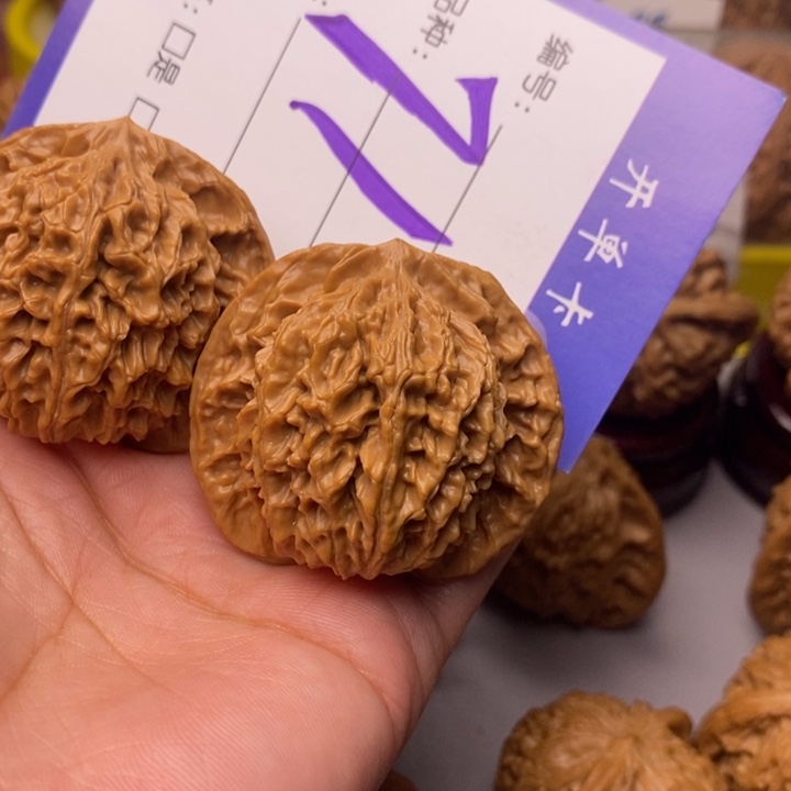 文玩核桃把件牛****）71号盘龙