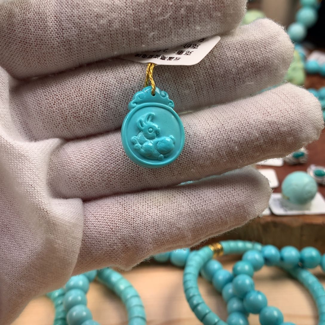 绿松石未镶嵌珠宝奇石