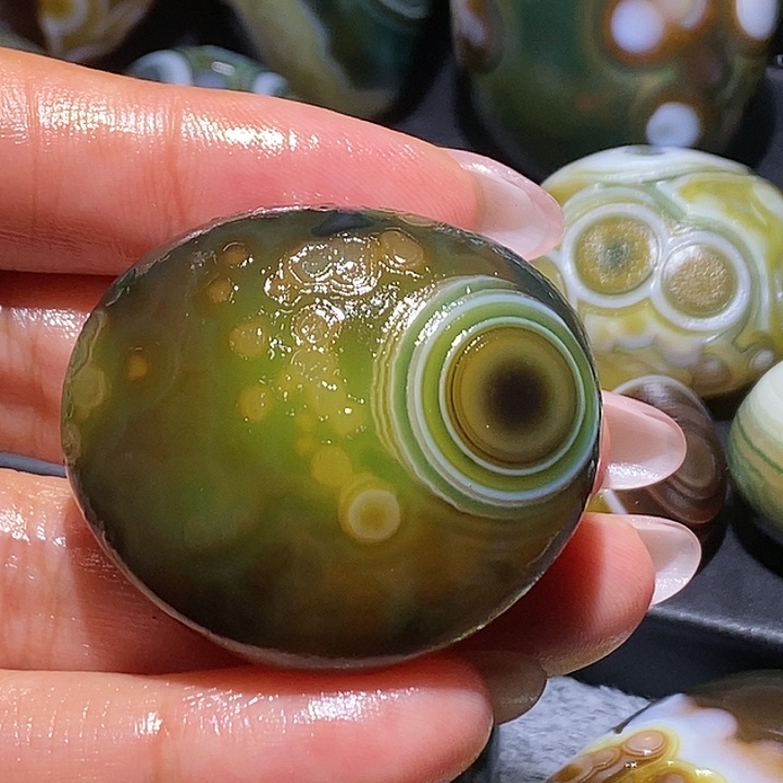 玛瑙/玉髓未镶嵌珠宝奇石146