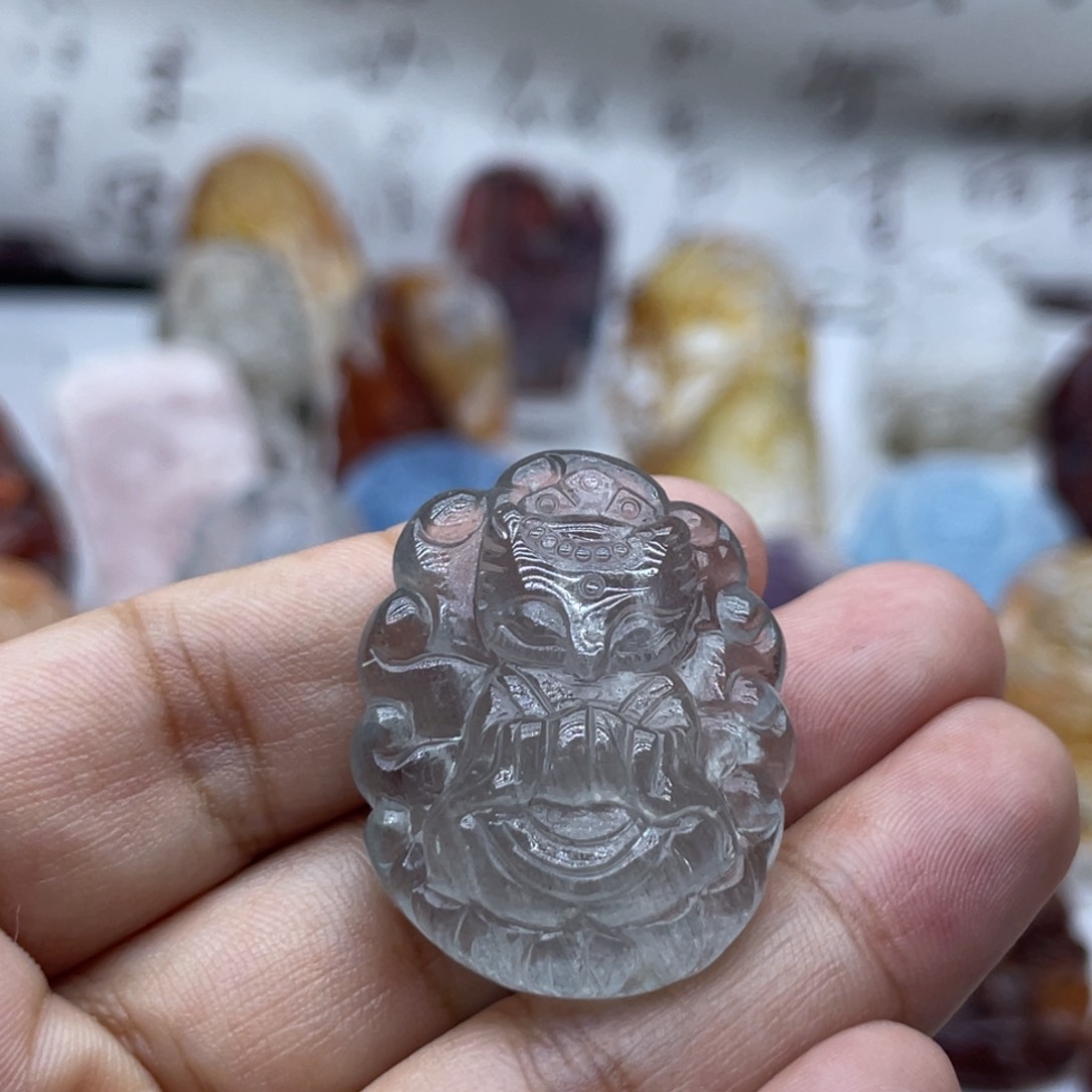 水晶颈饰未镶嵌我****.水晶吊坠