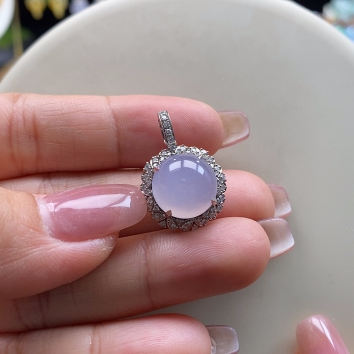 翡翠吊坠(不含链)18K金镶嵌翡翠冰粉旦面吊坠