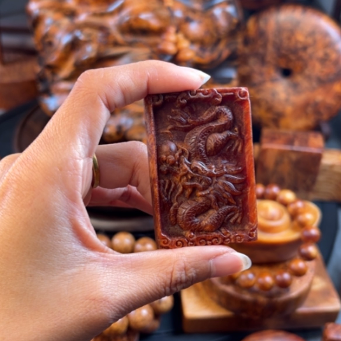 【闪购商品】松木（琥珀木）把件