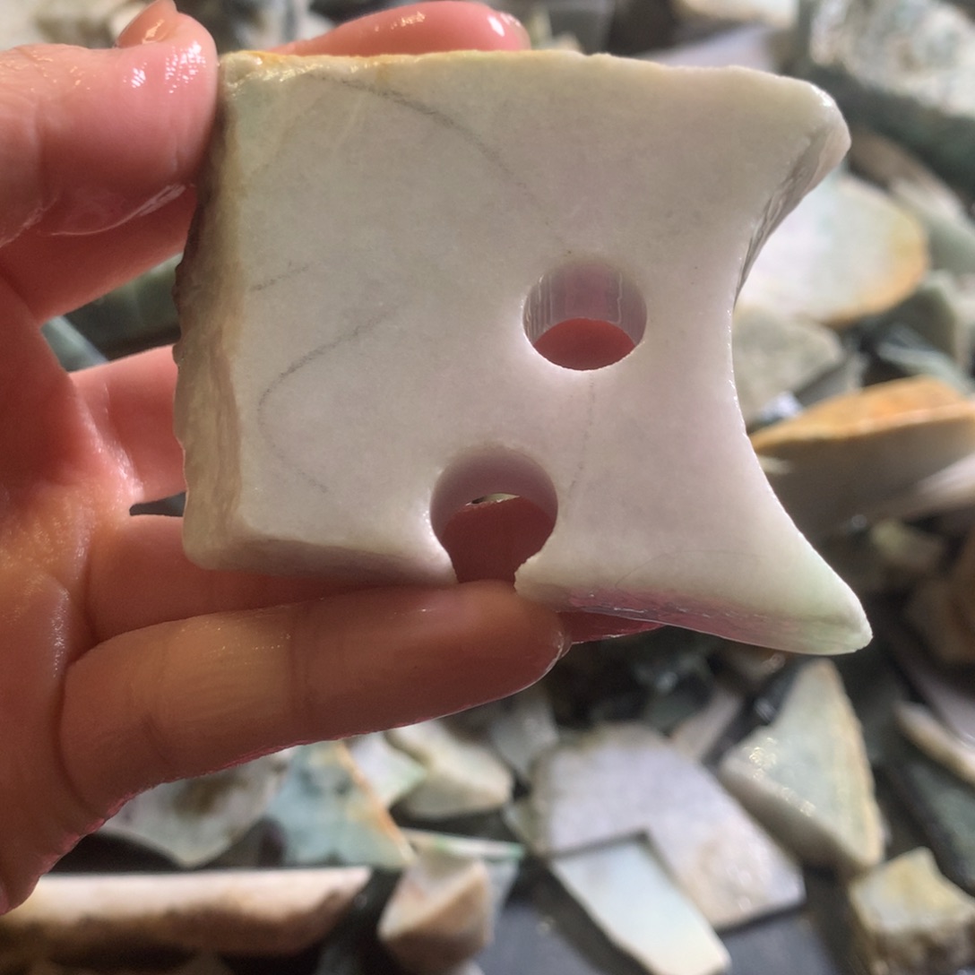 翡翠颈饰未镶嵌缅甸翡翠