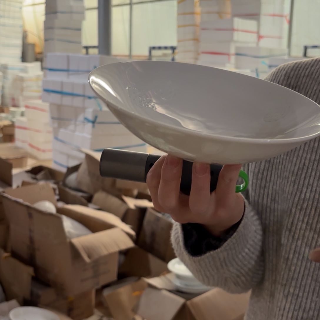 白瓷8英寸高白泥玲珑斗笠盘2只微瑕