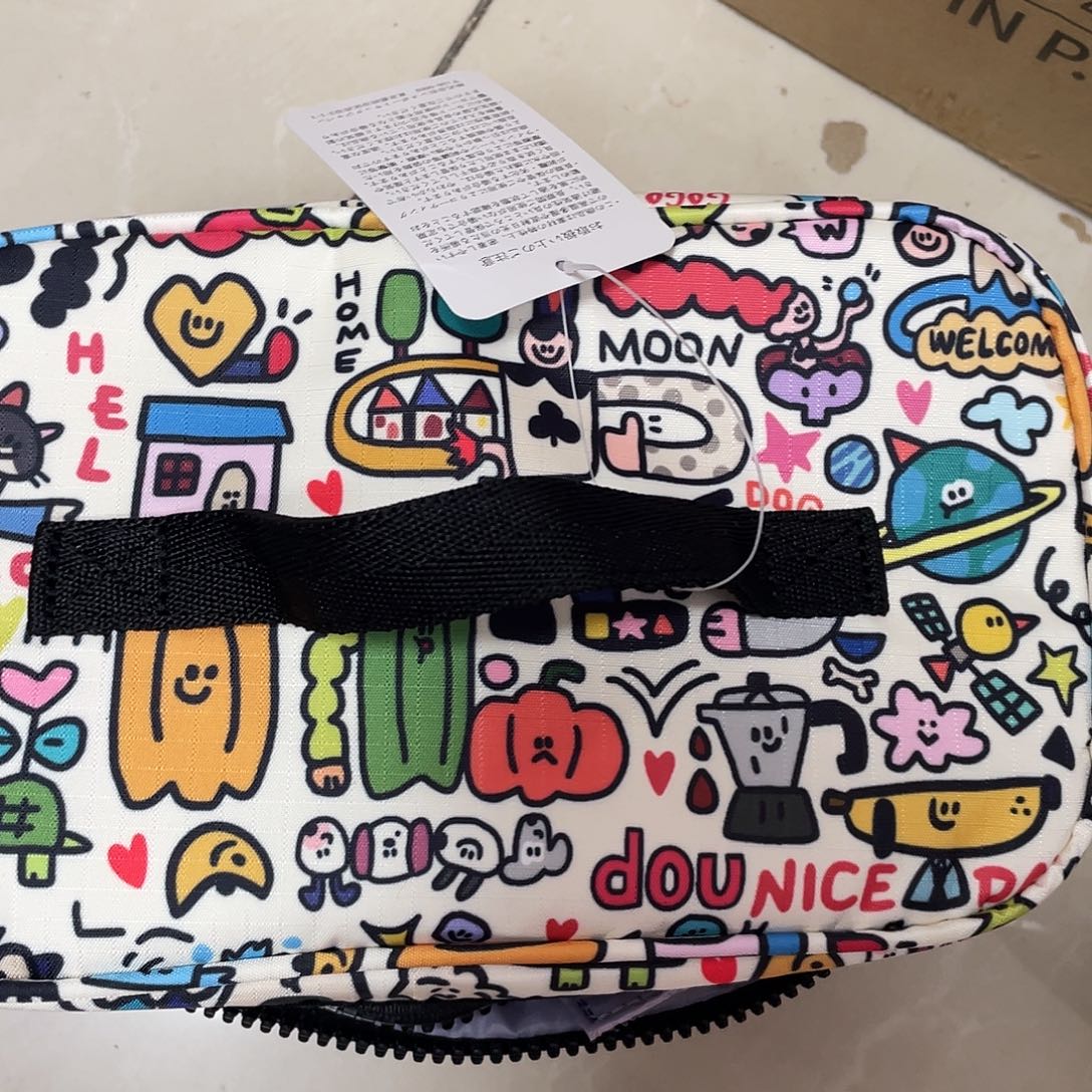 化妆包等各种产品