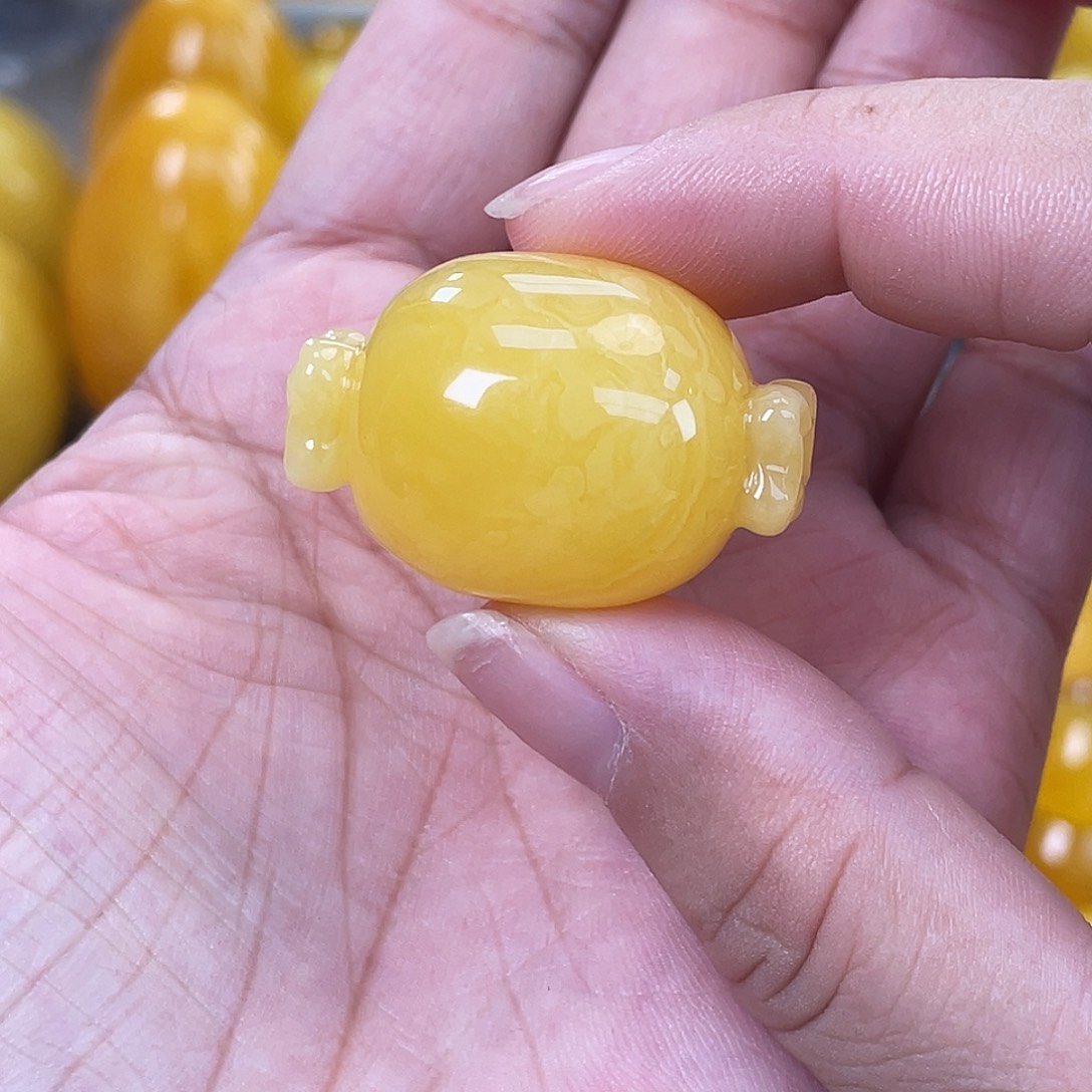 琥珀未镶嵌珠宝奇石h6