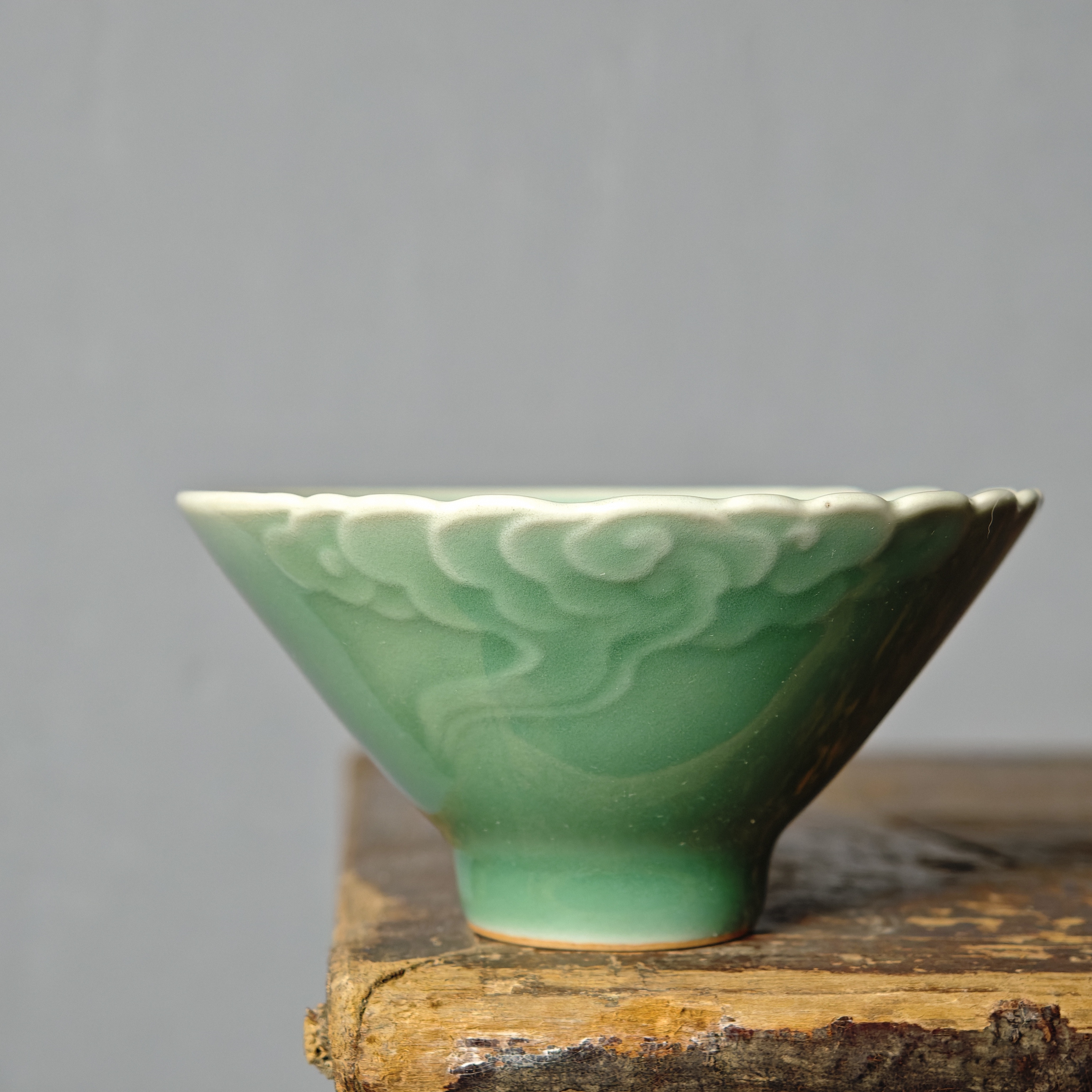 龙泉弟窑梅子青青瓷 项世豪老师祥云斗笠杯功夫茶具 