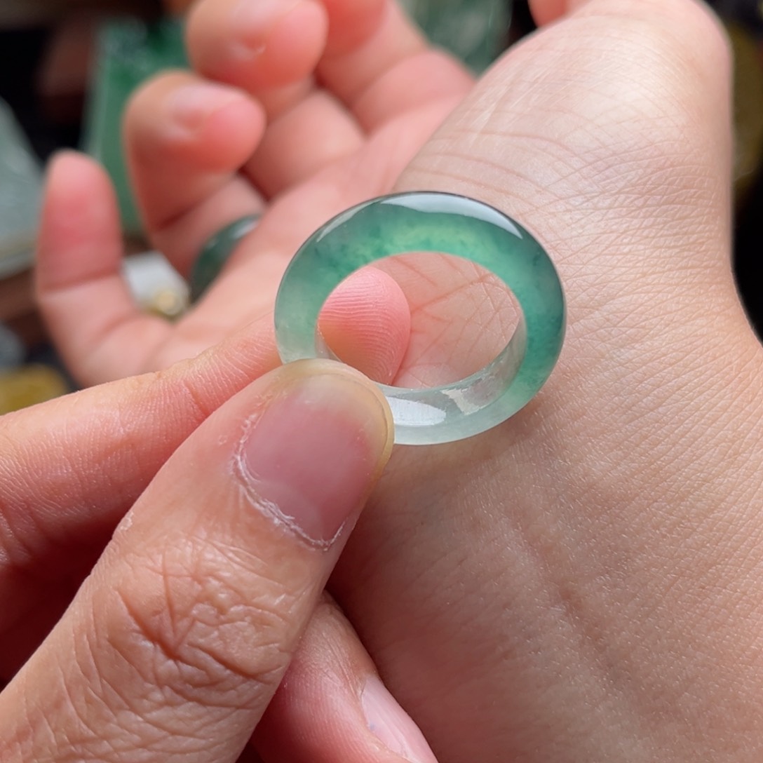 定制翡翠未镶嵌翡翠首饰