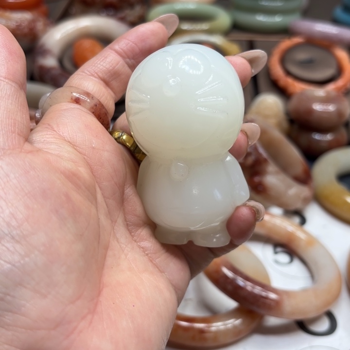 石英岩玉合金颈饰