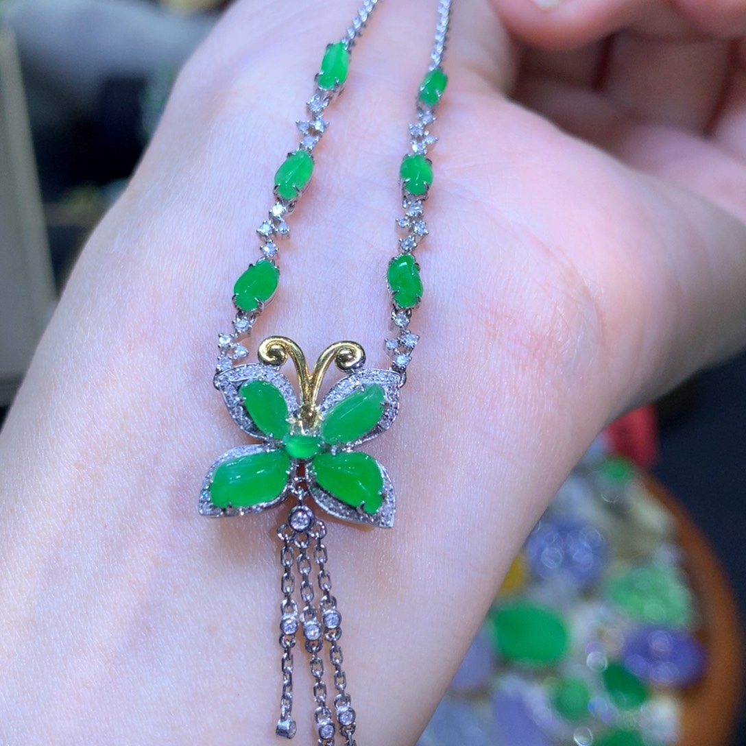 【闪购商品】翡翠颈饰18K金镶嵌翡翠吊坠项链