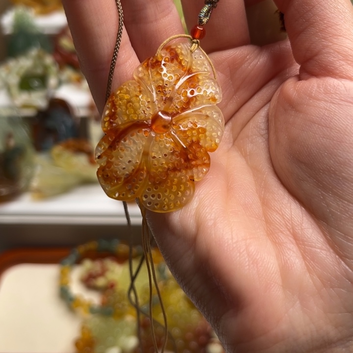 蛇纹石玉未镶嵌残荷