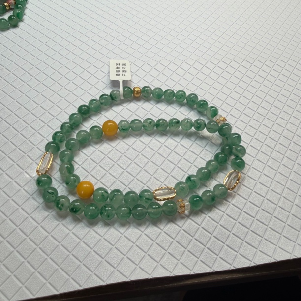 冰飘花天然非洲翠珠串石英质玉