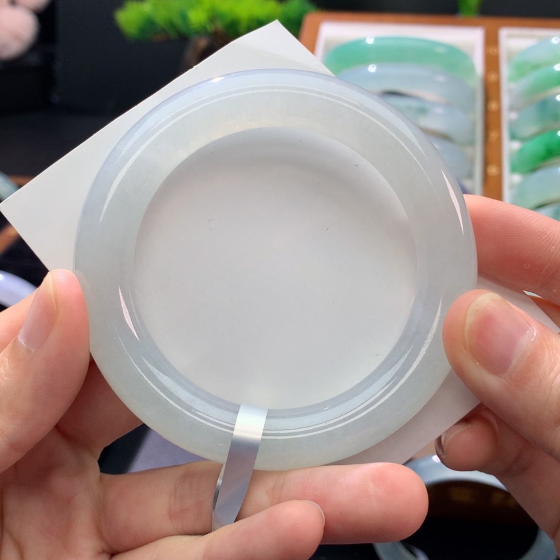 翡翠未镶嵌手镯闪购 2