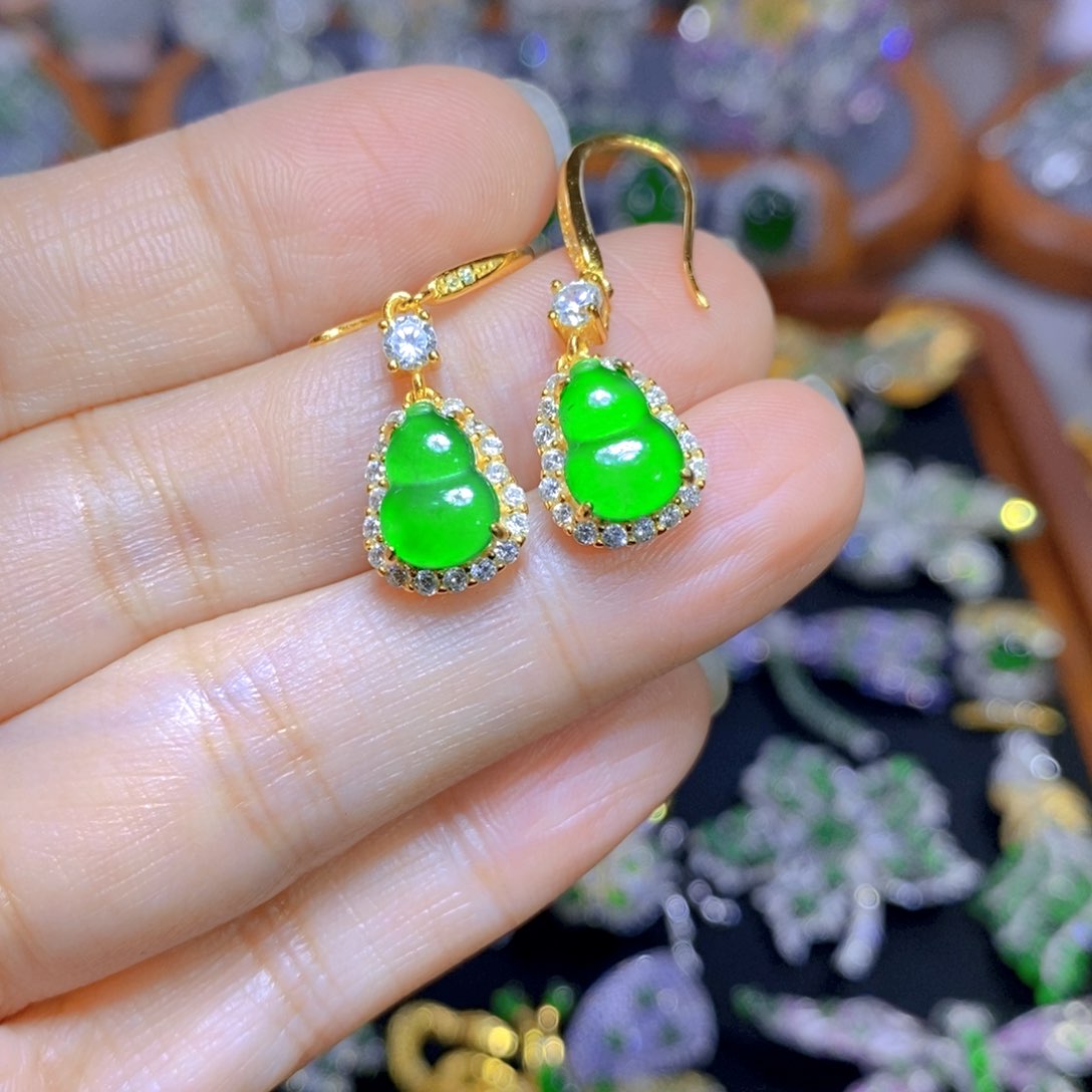 翡翠颈饰银S925镶嵌天然翡翠