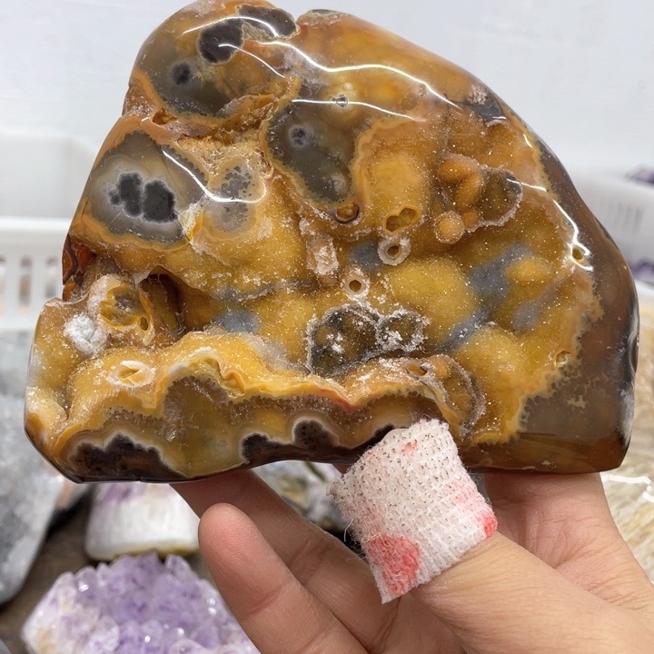 水晶摆件未镶嵌捡漏