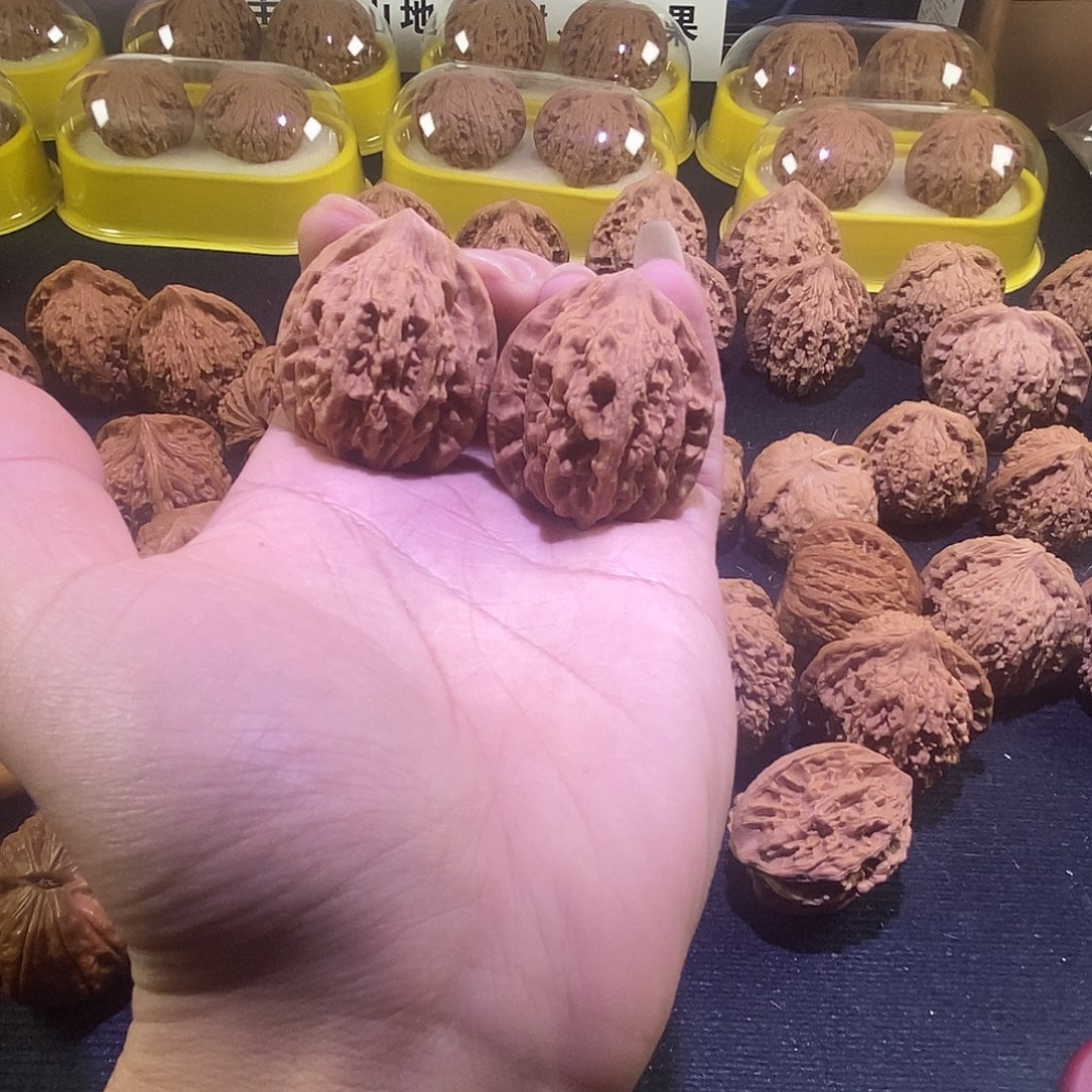 暮***歌文玩核桃把件麦穗虎头文玩核桃