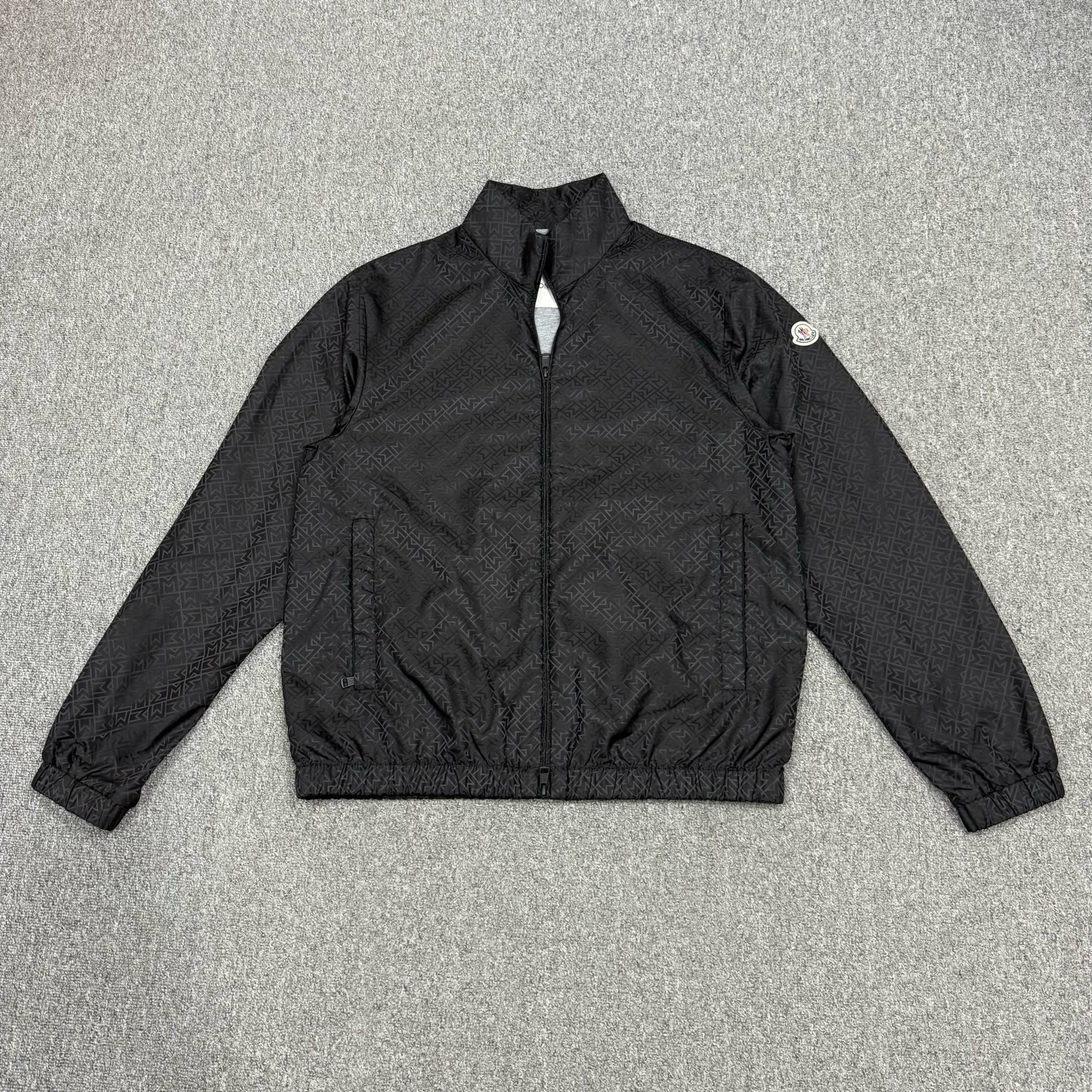 未使用 MONCLER 16598245蒙口 新款黑色满印棉夹克外套 未使用4码