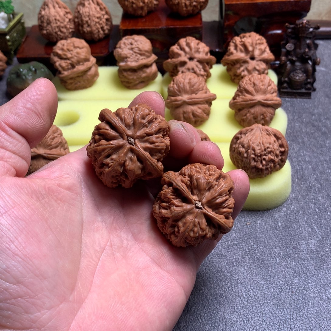 河***心文玩核桃吊坠粗筋