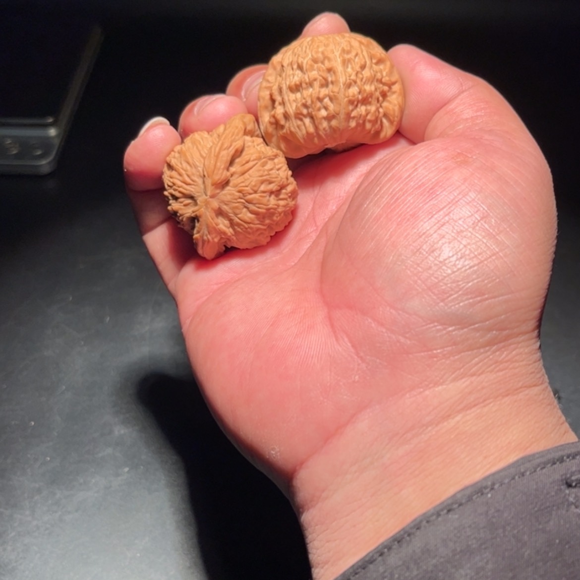 【闪购商品】永***间文玩核桃木制手把件