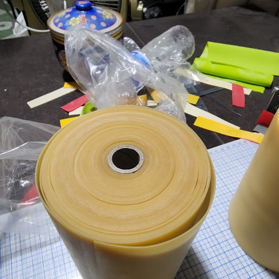 就***实瑕疵0.75，素色10米，不裁切