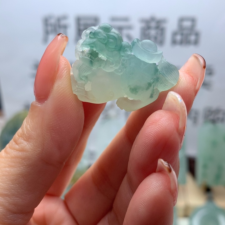 定制翡翠未镶嵌天然翡翠