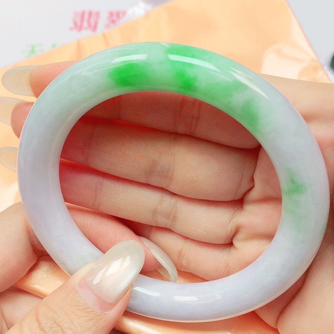 翡翠手镯未镶嵌抖音977