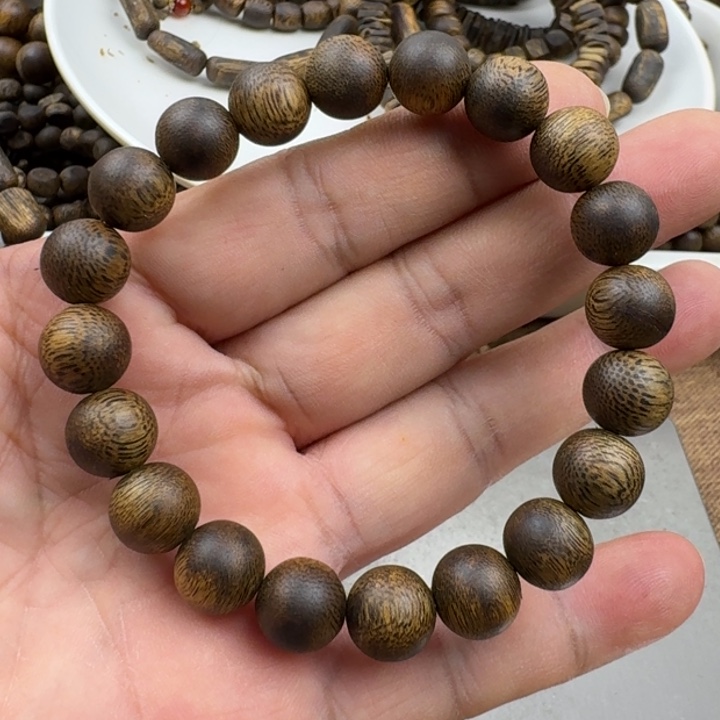 1***1沉香手串张勺子手串8克加