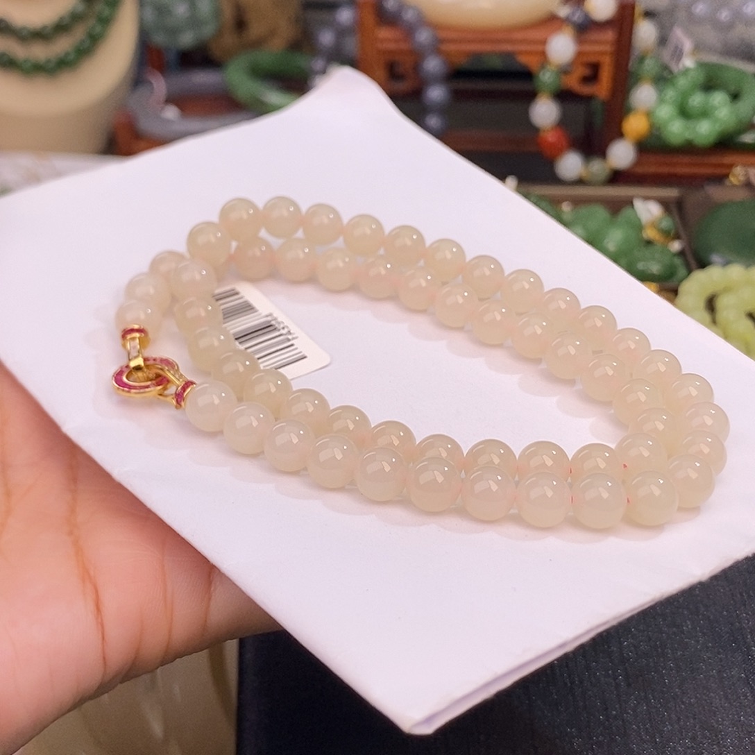 和田玉熟藕粉脂膏级老料约8MM未镶嵌