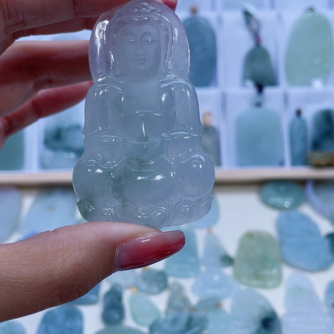 翡翠颈饰未镶嵌缥**刀