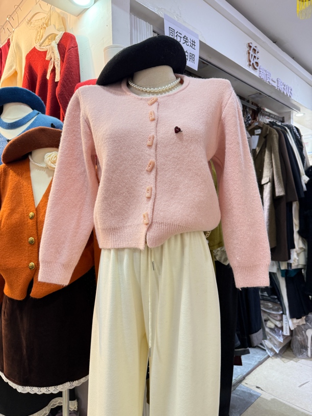 小香风高级感穿搭针织开衩毛衣搭配女装