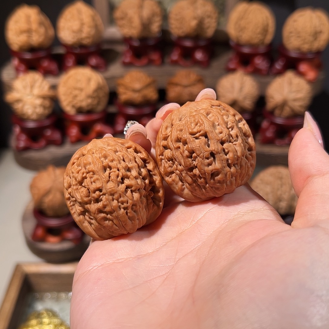 把件文玩核桃原树全品莲花