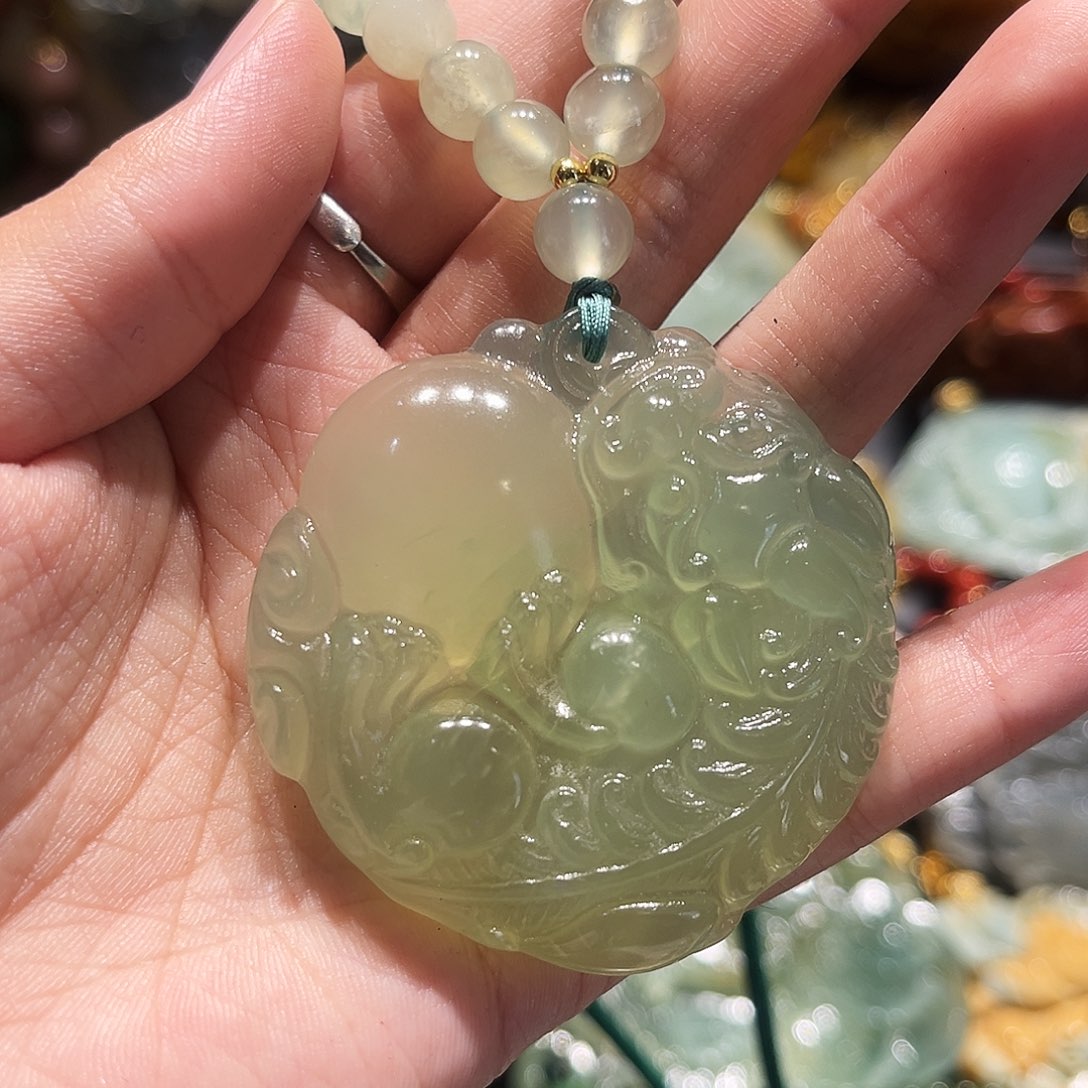 岫玉未镶嵌毛衣链
