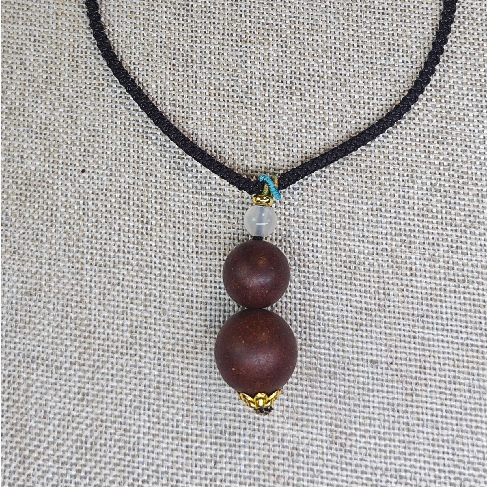 手工合香珠葫芦造型