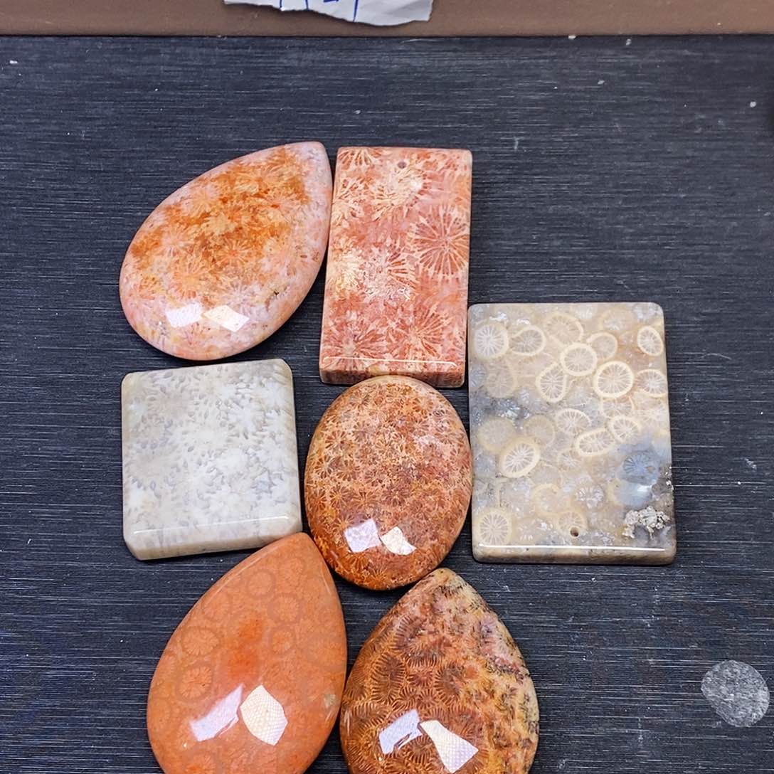 硅化玉颈饰合金柠**•