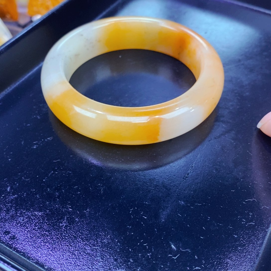 未镶嵌石英质玉（黄龙玉）吊坠(不含链)