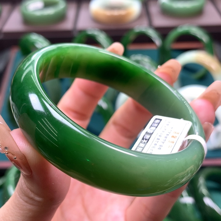 未镶嵌手镯和田玉（碧玉）5758