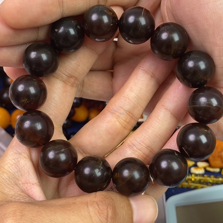 琥珀珠宝奇石未镶嵌