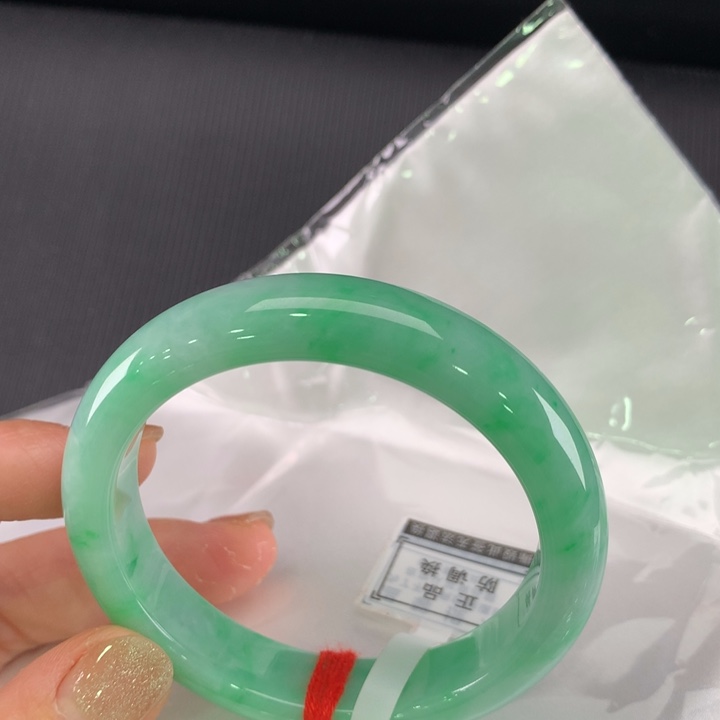 翡翠手镯未镶嵌正圈53-54