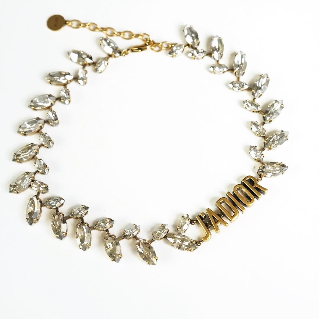 Dior金色字母闪钻叶片项链