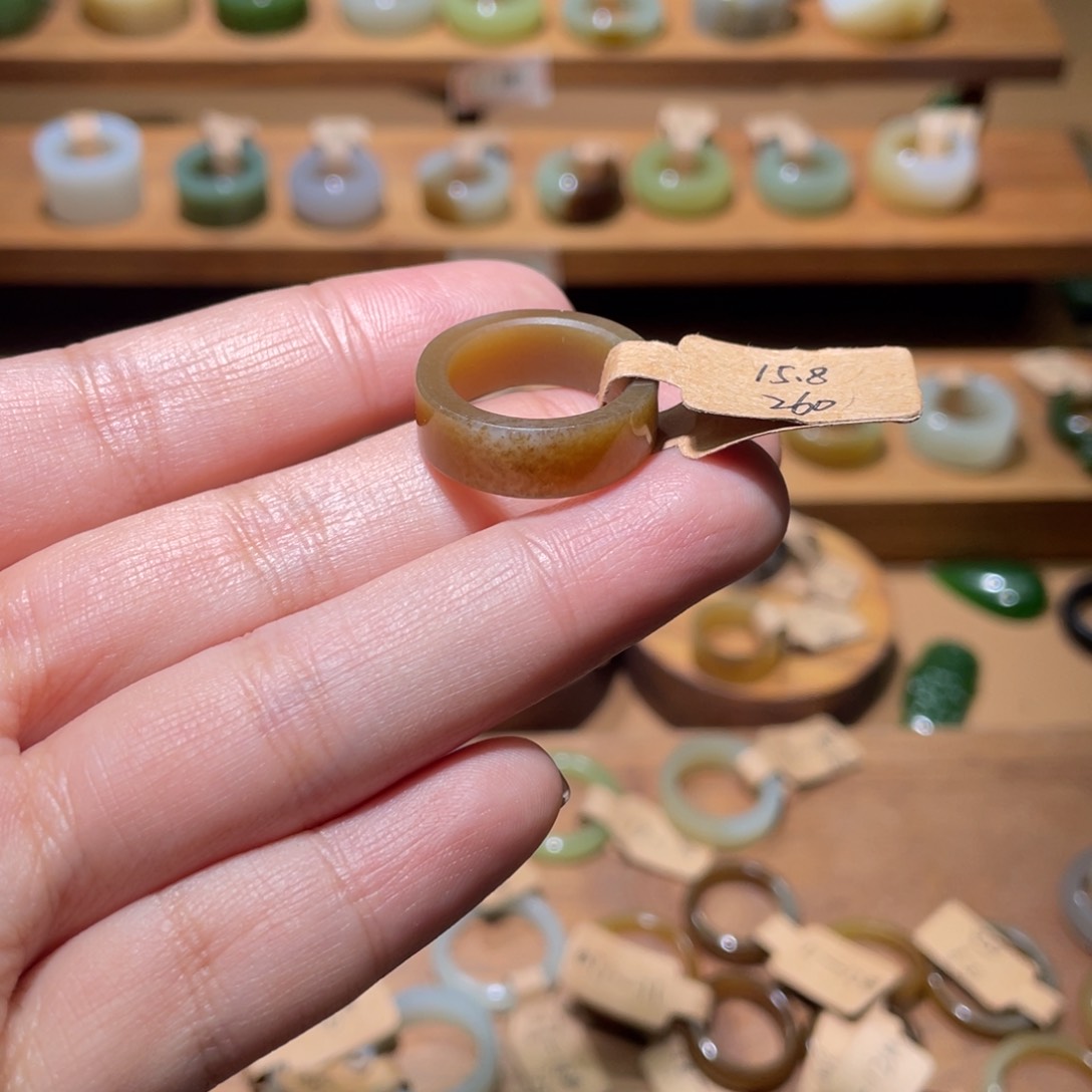 和田玉戒指未镶嵌L****n15.8