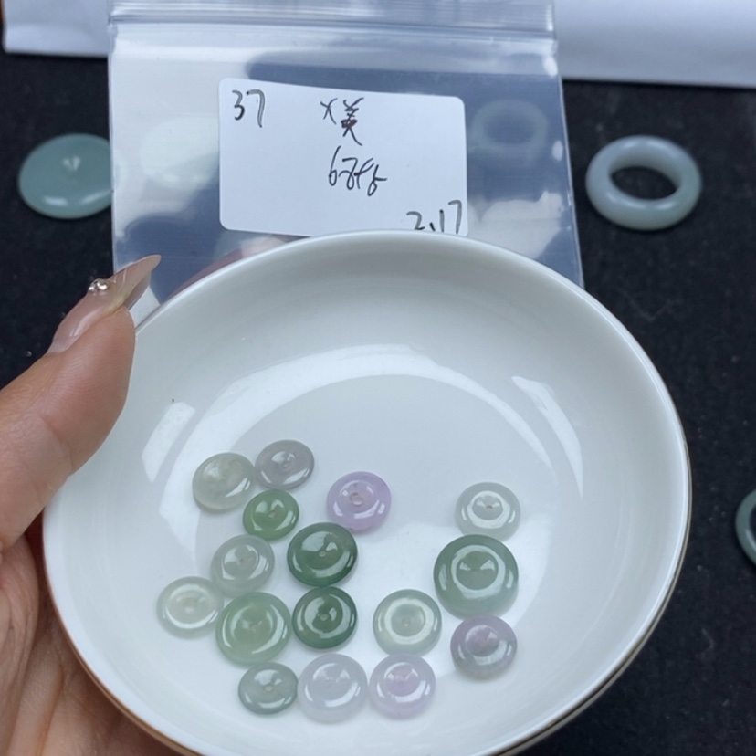【闪购商品】翡翠颈饰未镶嵌大****s