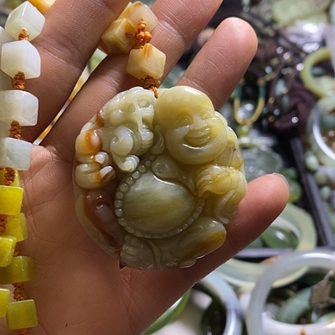 岫玉颈饰未镶嵌挂件