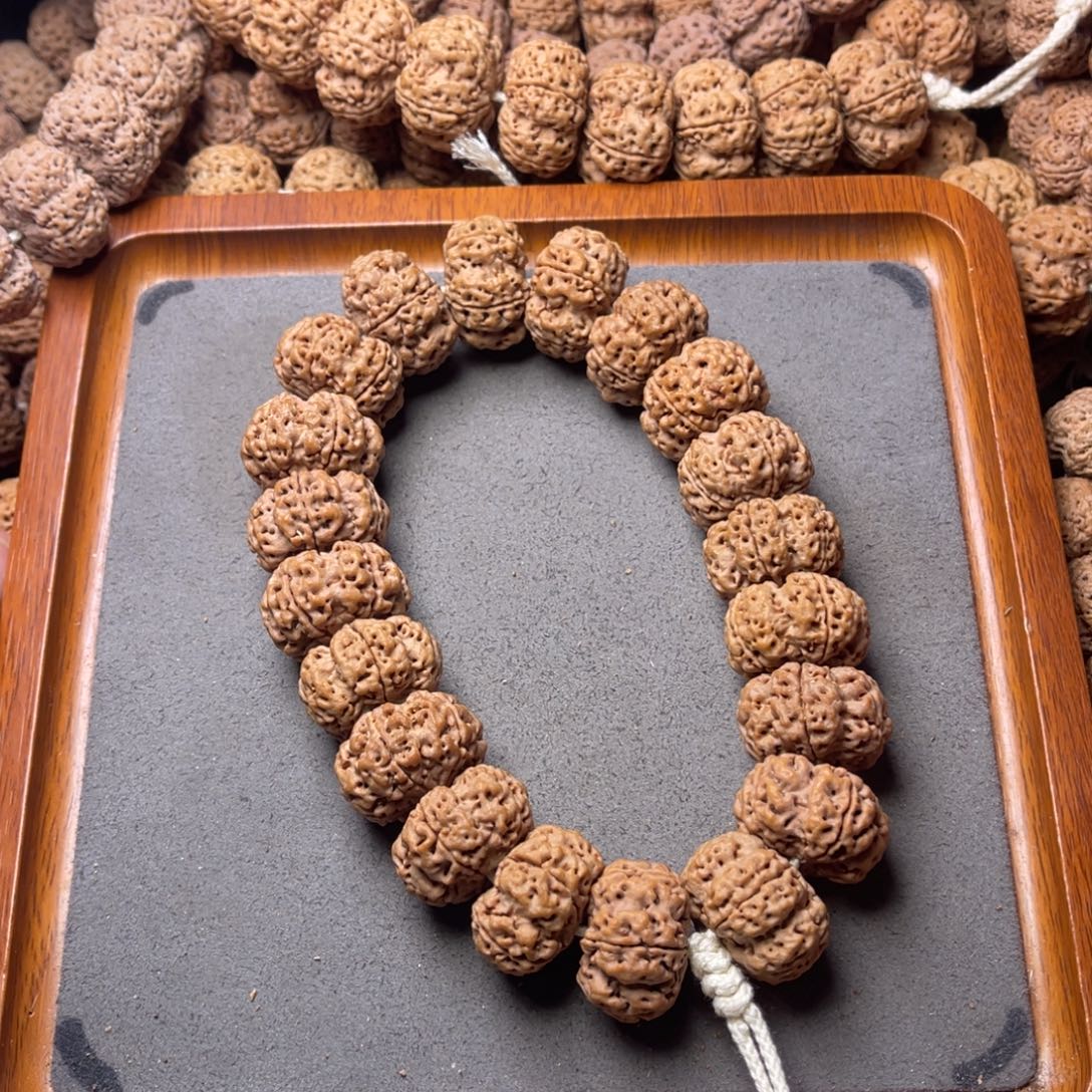 菩提籽类10号金刚菩提原生态梅花夹板手持24