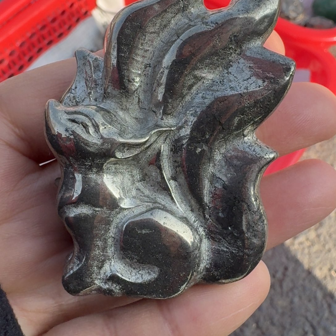 石材黄铁矿九尾的故事