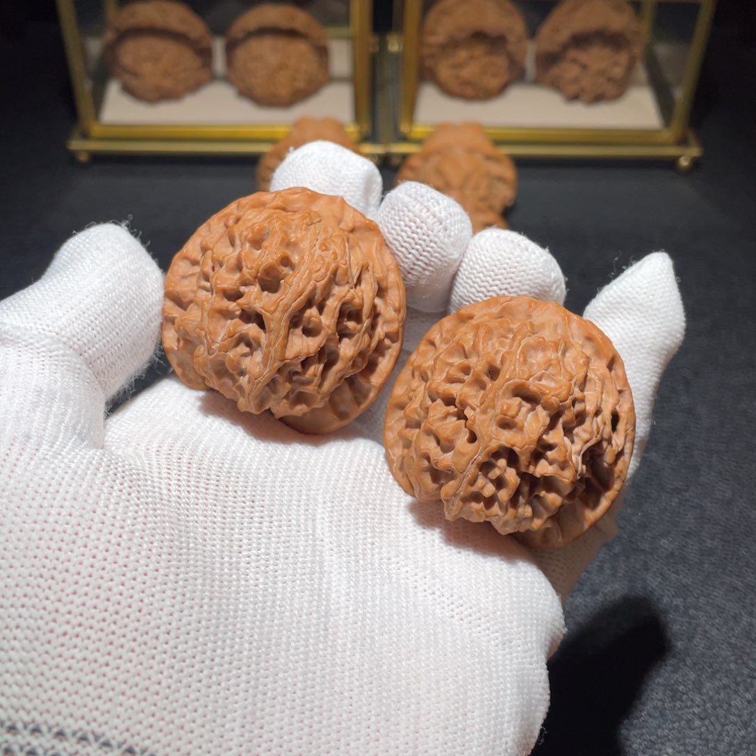 文玩核桃吊坠43山地苹果园