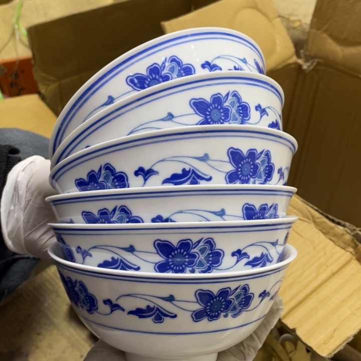 摆件陶瓷盘子碗砂锅都有