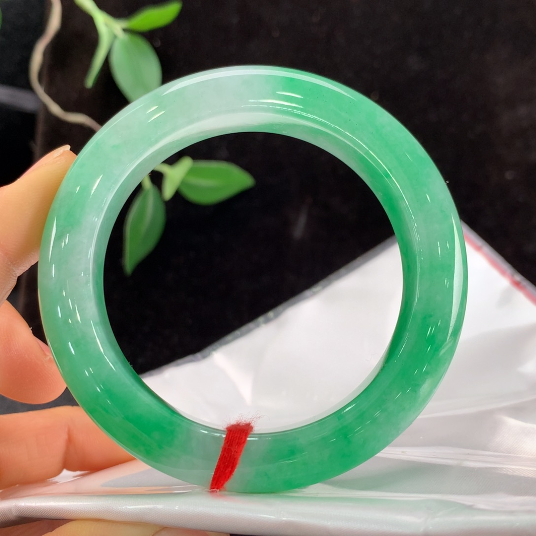 翡翠手镯未镶嵌111-1005