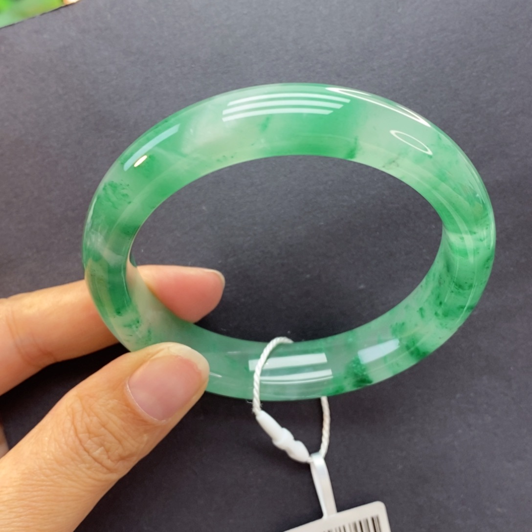 石英质玉手镯未镶嵌相**沫